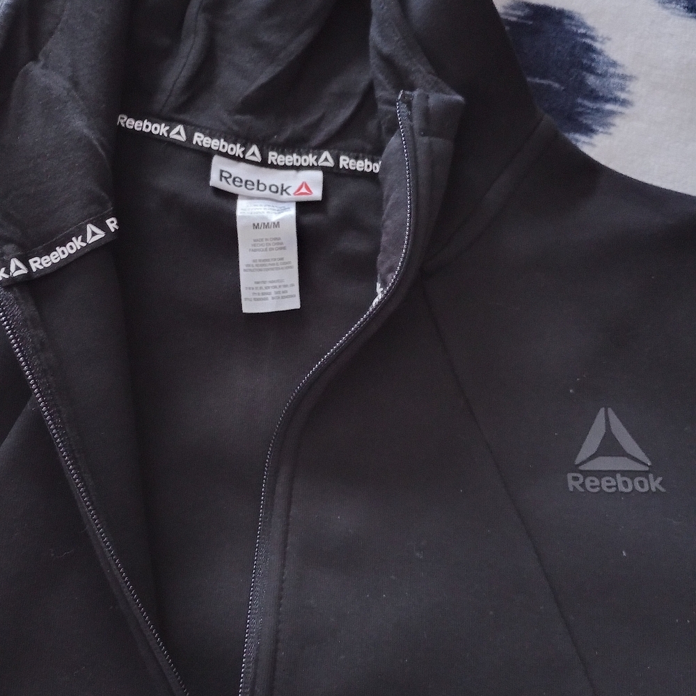 Men's Reebok sweatshirt